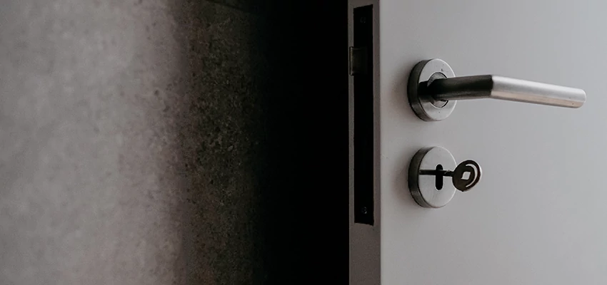 Front Door Handle Repair And Installation in Redondo Beach, CA